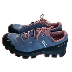 Women’s On Waterproof Hiking Shoes Size 8